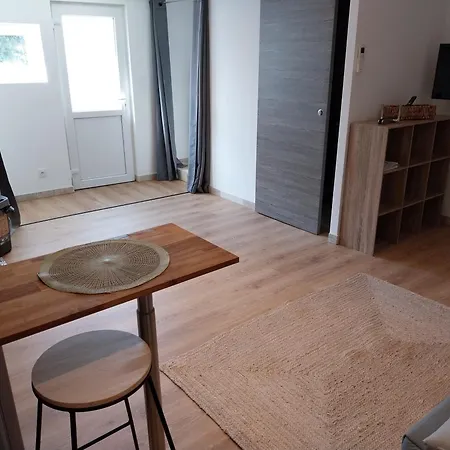 Petit Nid Douillet Fourques (Gard)