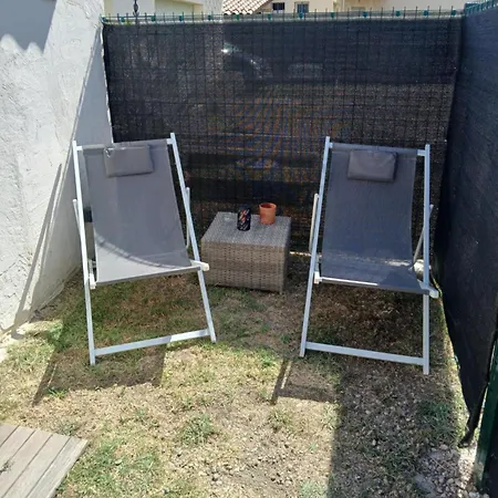 Petit Nid Douillet Fourques (Gard)