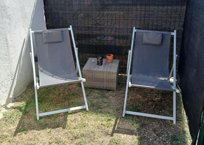 Petit Nid Douillet Fourques (Gard)